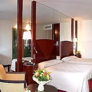 Отель Mirabeau